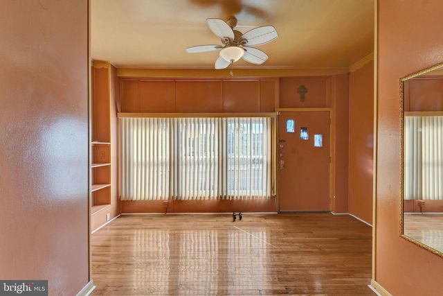 5005 N 9TH ST, Philadelphia, PA 19141