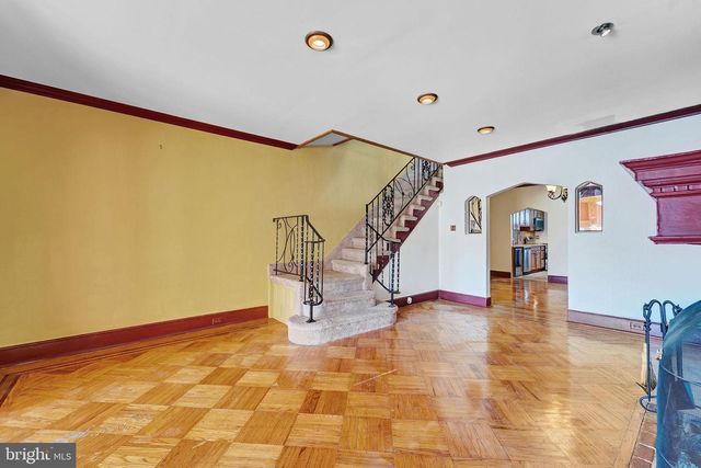 5005 N 9TH ST, Philadelphia, PA 19141