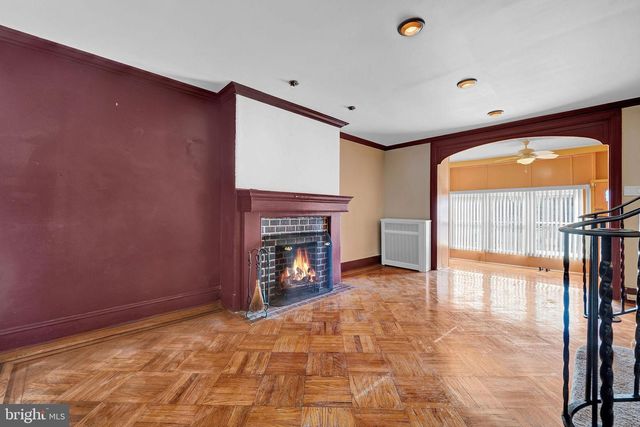 5005 N 9TH ST, Philadelphia, PA 19141