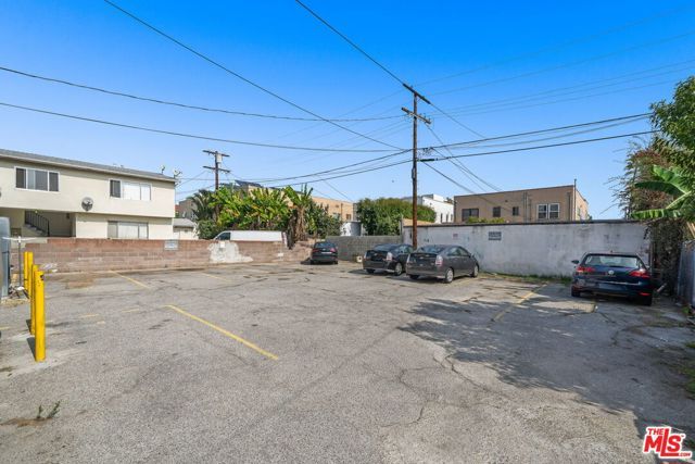 730 N St Andrews Place, Los Angeles, CA 90038