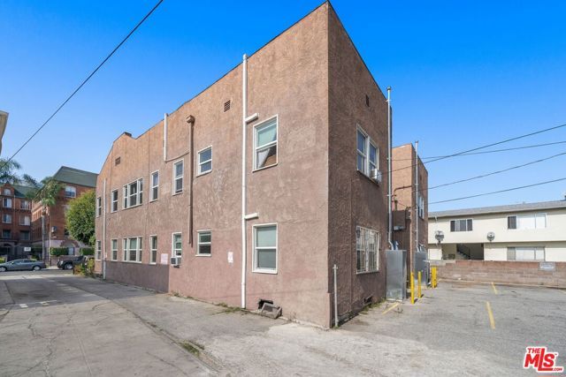 730 N St Andrews Place, Los Angeles, CA 90038