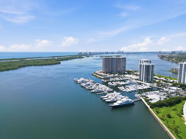 124 Lakeshore Drive 8280, North Palm Beach, FL 33408