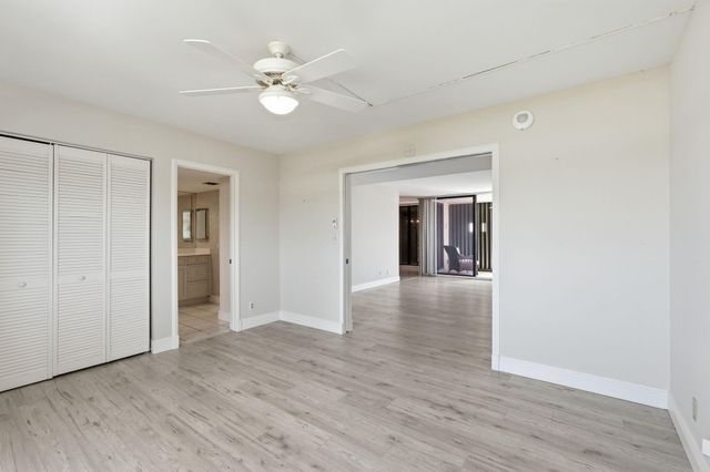 124 Lakeshore Drive 8280, North Palm Beach, FL 33408
