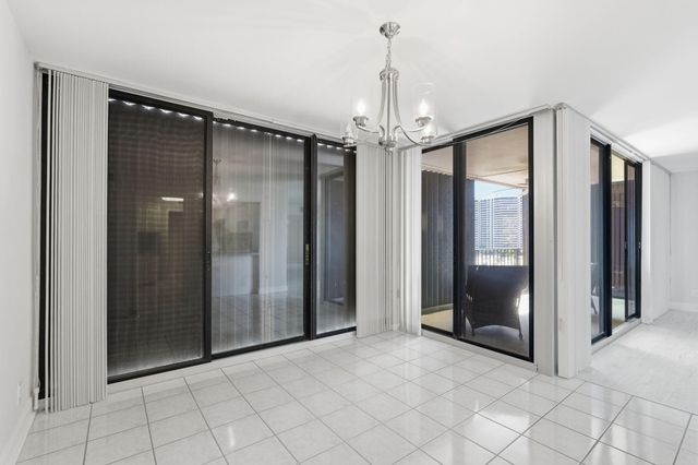 124 Lakeshore Drive 8280, North Palm Beach, FL 33408