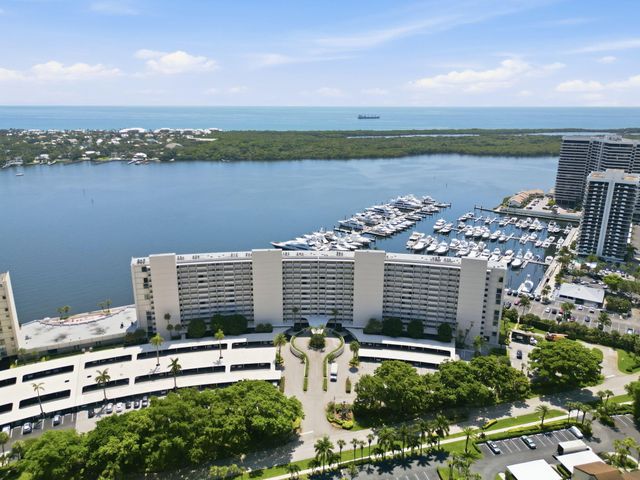 124 Lakeshore Drive 8280, North Palm Beach, FL 33408