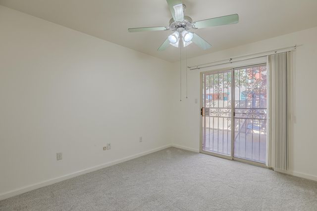 2602 Los Tomases Drive NW, Albuquerque, NM 87107