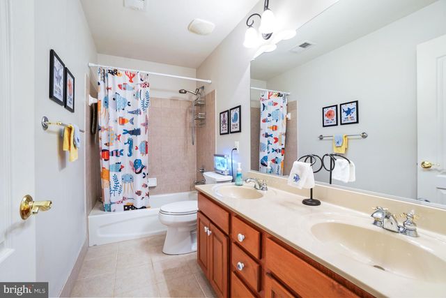 3861 BRAVEHEART DR, Frederick, MD 21704