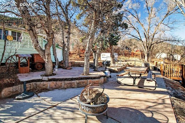 815 Midland Avenue, Manitou Springs, CO 80829