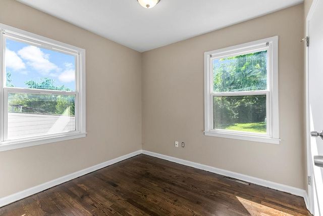 116 N Peck Drive, Independence, MO 64056