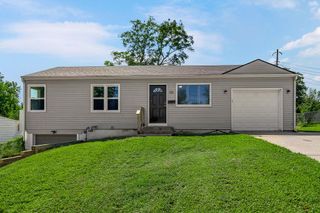 116 N Peck Drive, Independence, MO 64056