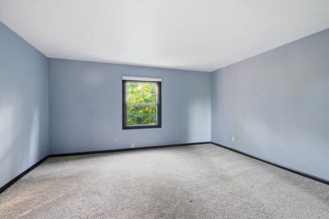 1192 Pennsbury Boulevard, Pennsbury, PA 15205