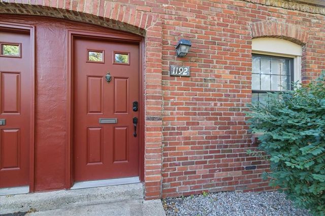 1192 Pennsbury Boulevard, Pennsbury, PA 15205