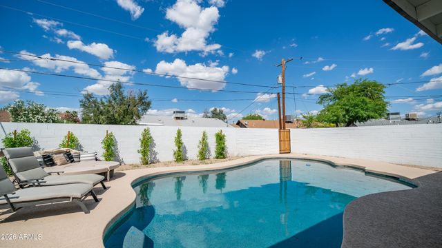 1026 E CONCORDA Drive, Tempe, AZ 85282