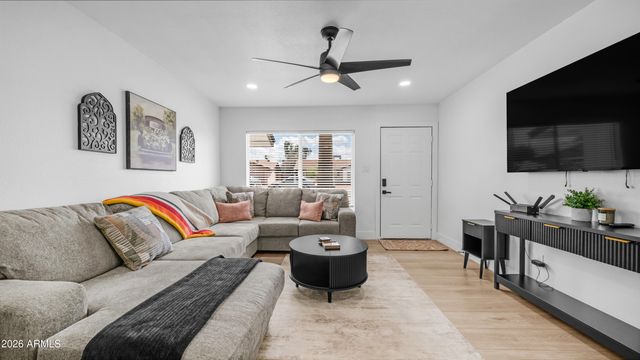 1026 E CONCORDA Drive, Tempe, AZ 85282