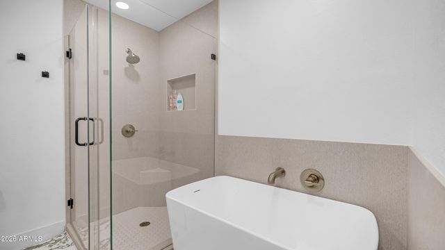 1026 E CONCORDA Drive, Tempe, AZ 85282