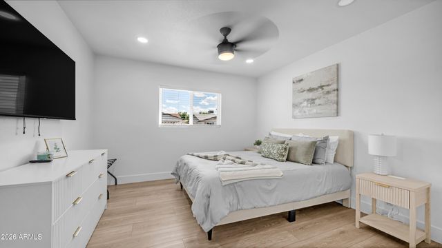 1026 E CONCORDA Drive, Tempe, AZ 85282