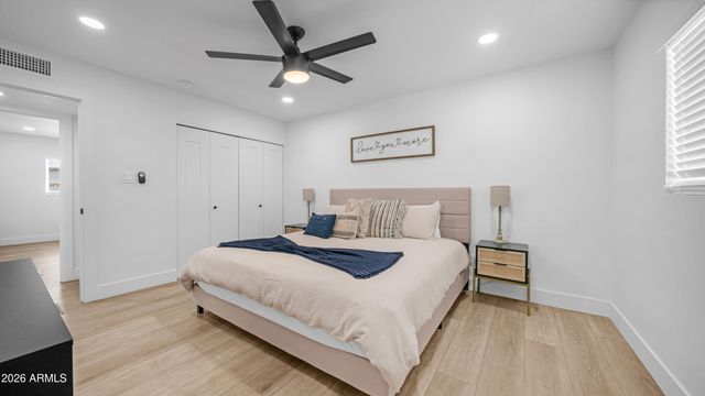 1026 E CONCORDA Drive, Tempe, AZ 85282