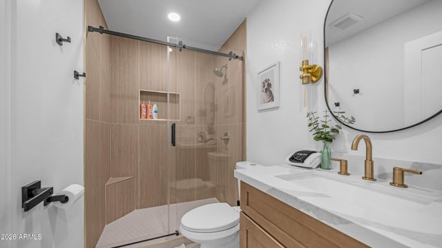 1026 E CONCORDA Drive, Tempe, AZ 85282