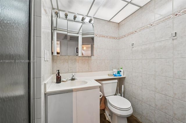 6450 Collins Ave 703, Miami Beach, FL 33141