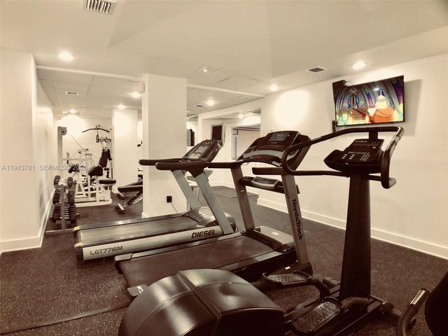 6450 Collins Ave 703, Miami Beach, FL 33141