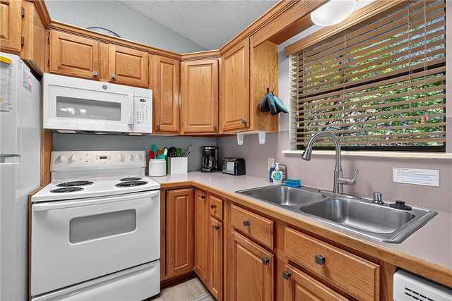 21265 Maple Drive, Garfield, AR 72732