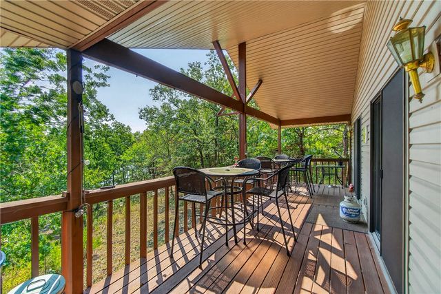21265 Maple Drive, Garfield, AR 72732