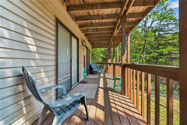 21265 Maple Drive, Garfield, AR 72732