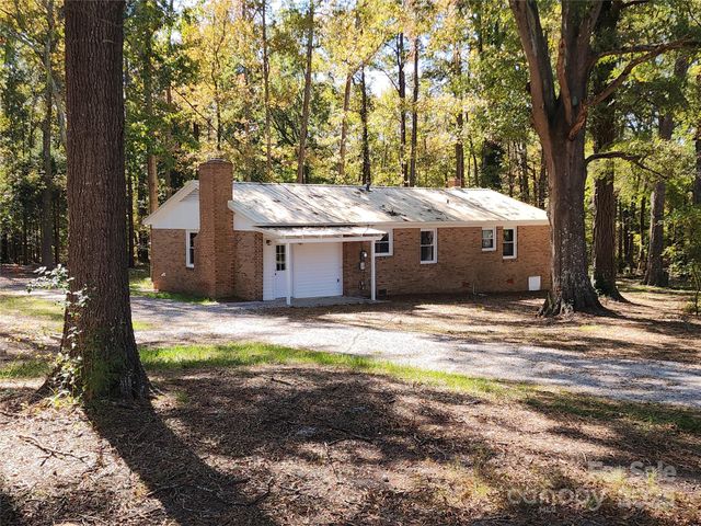 1216 Stallion Lane, Lancaster, SC 29720