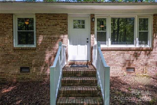 1216 Stallion Lane, Lancaster, SC 29720