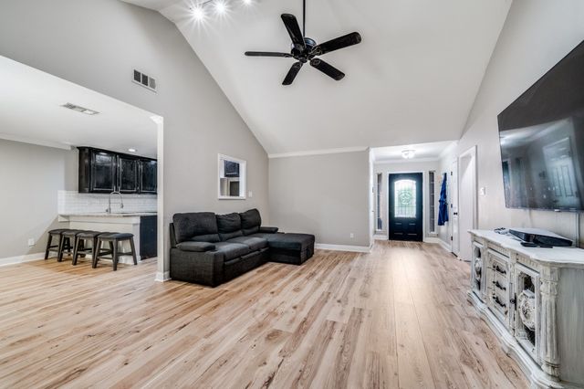 3569 Kayewood Drive, Little Elm, TX 75068