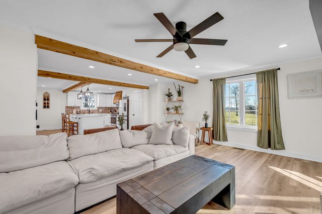 1447 Maxwell Branch Rd, Cottontown, TN 37048