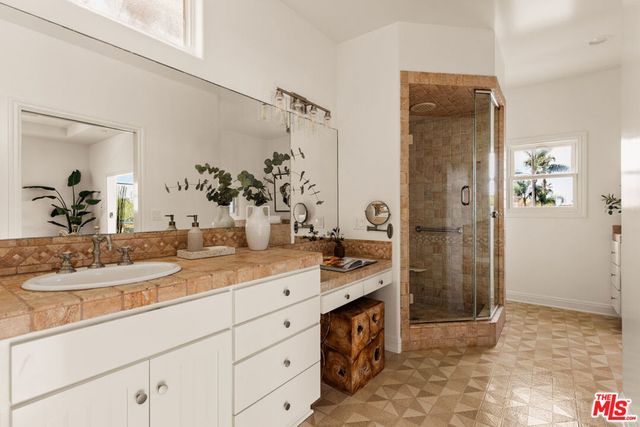 2301 Eastern Canal, Venice, CA 90291