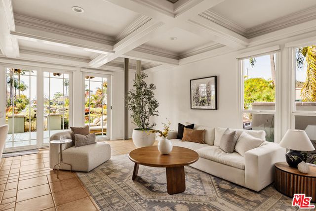 2301 Eastern Canal, Venice, CA 90291