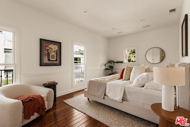 2301 Eastern Canal, Venice, CA 90291