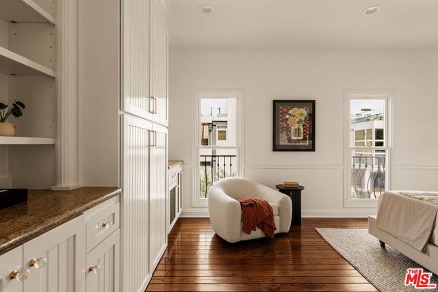 2301 Eastern Canal, Venice, CA 90291