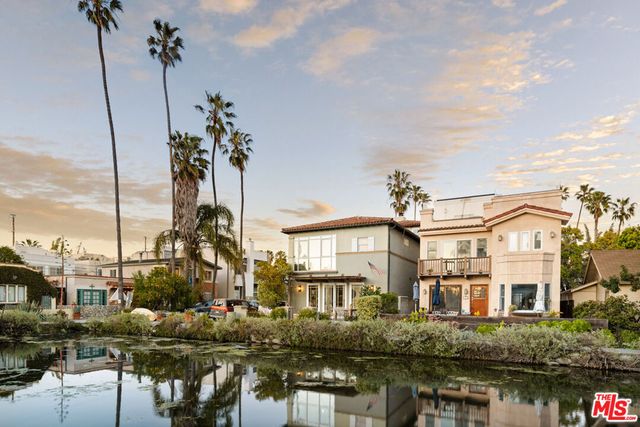 2301 Eastern Canal, Venice, CA 90291