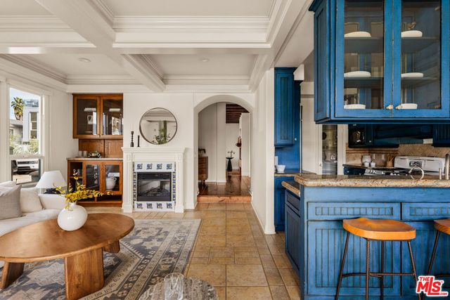 2301 Eastern Canal, Venice, CA 90291