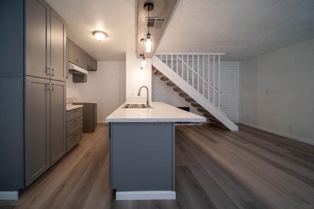 Image 1 of property listing at 2585 W Fairmont Avenue # 101, Fresno, CA 93705