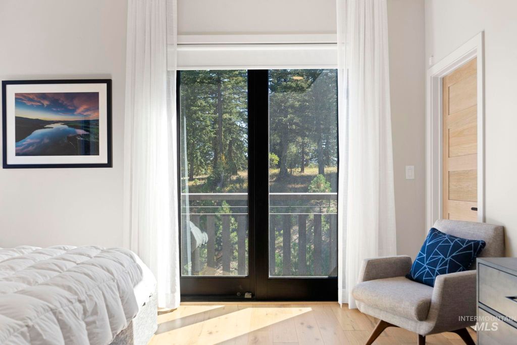 720 Village Drive 301, Donnelly, ID 83615 photo 16