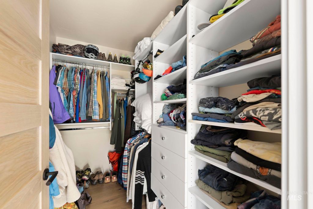 720 Village Drive 301, Donnelly, ID 83615 photo 22