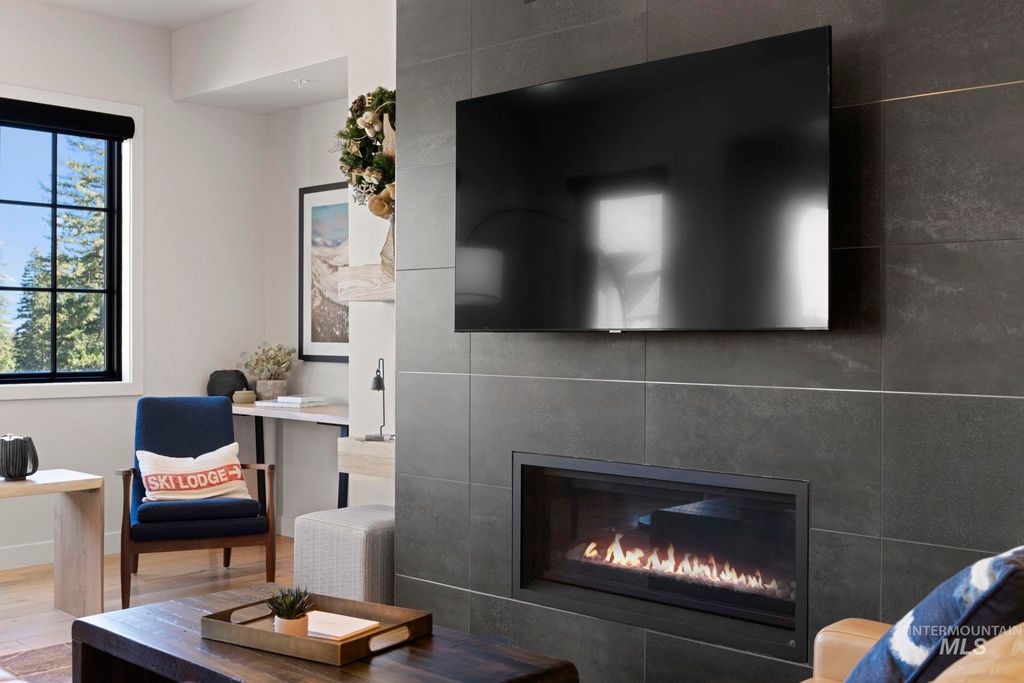 720 Village Drive 301, Donnelly, ID 83615 photo 4