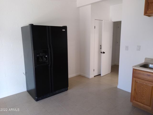 1627 E Pinchot Avenue, Phoenix, AZ 85016