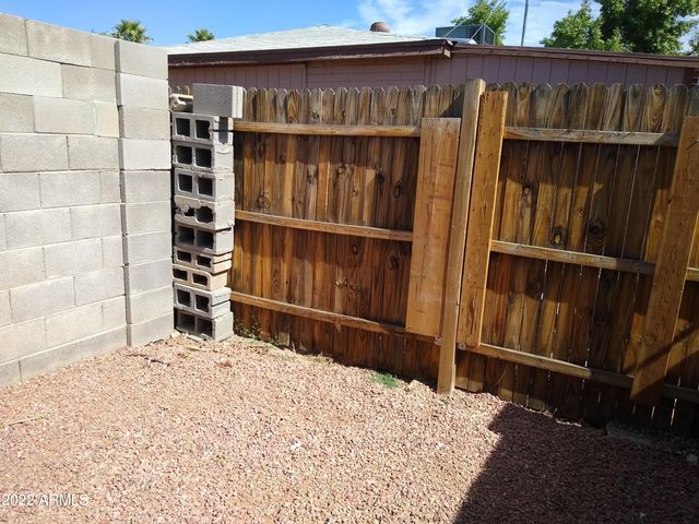 1627 E Pinchot Avenue, Phoenix, AZ 85016