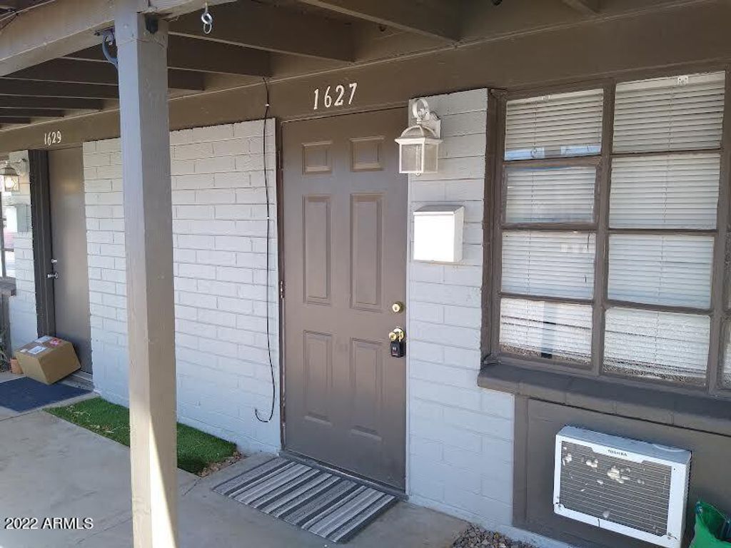 1627 E Pinchot Avenue, Phoenix, AZ 85016