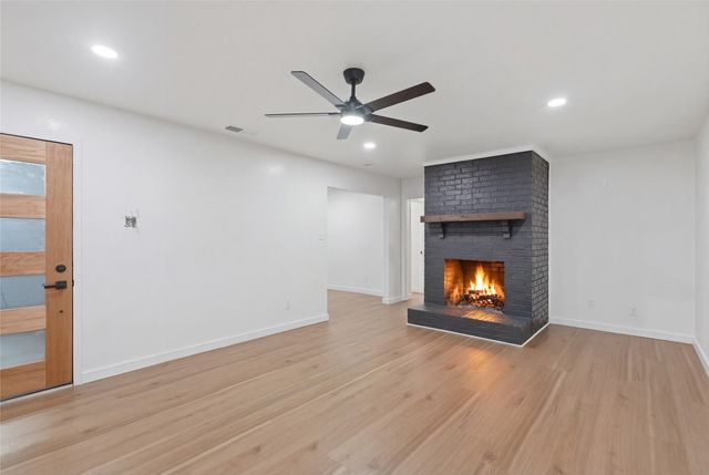 747 Quinette Drive, Seagoville, TX 75159