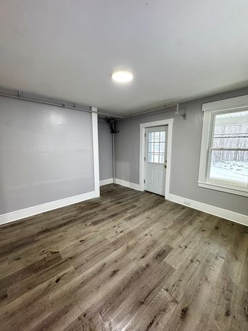 143 Westminster 2L, Fitchburg, MA 01420