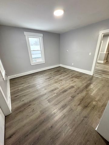 143 Westminster 2L, Fitchburg, MA 01420