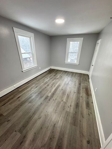 143 Westminster 2L, Fitchburg, MA 01420