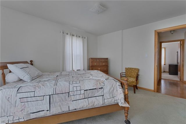 56 Rockdale Avenue, Boardman, OH 44512