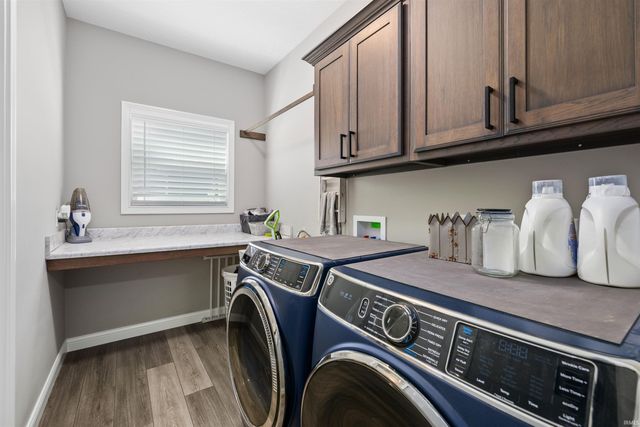 2112 Lawsons Cove, Fort Wayne, IN 46808